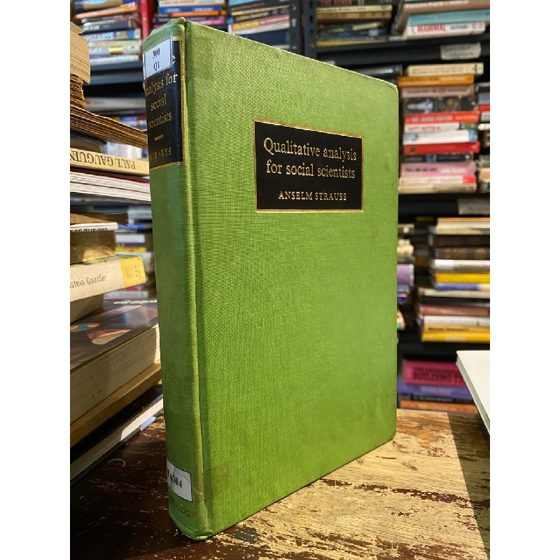 Qualitative Analysis for Social Scientists - Anselm Strauss 1006755