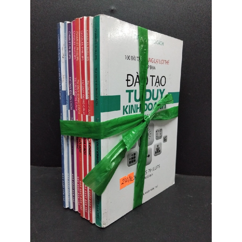 Bộ 8 cuốn tư duy đúng cách mới 70% ố vàng HCM1008 Charles Phillips KỸ NĂNG 522831