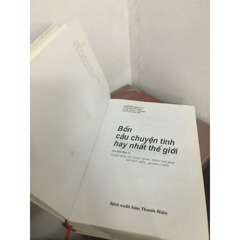 Bốn câu chuyện tình 1033960
