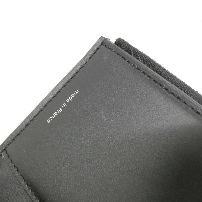 Ví Louis Vuitton Trillon (LV X YK) Portefeuille Capucines Compact M81963 622850