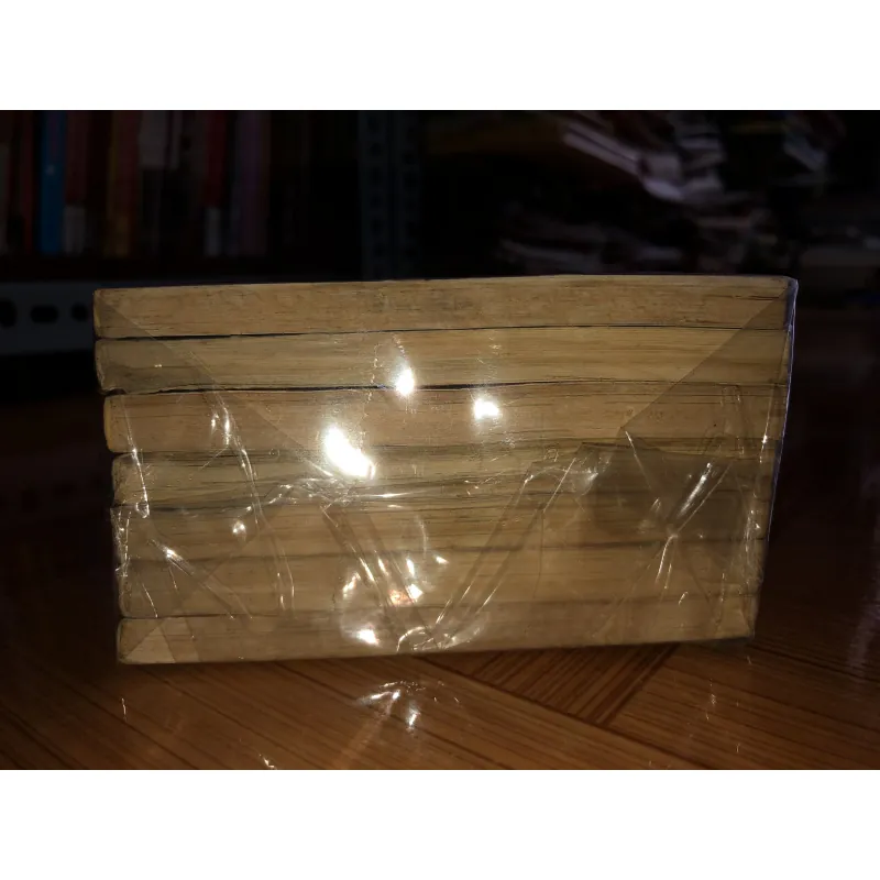 Hồi ký ma vương - Kara & Lee Yun Hee 783407