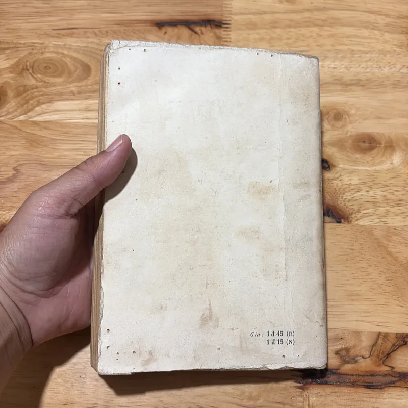 II Sách Xưa: Vàng Lửa (Truyện) - Văn Dân - 1978 694106