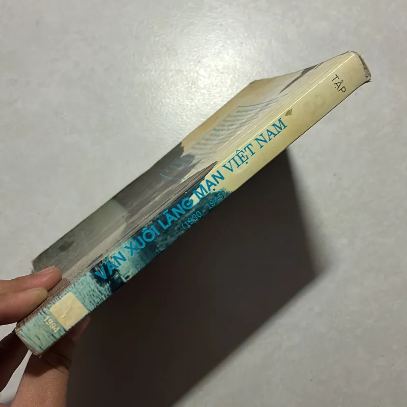 Văn xuôi lãng mạn Việt Nam (1930-1945) 760187