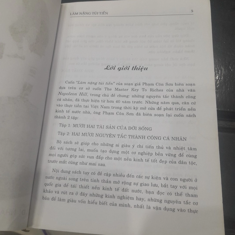 LÀM NẶNG TÚI TIỀN (biên soạn dựa trên cuốn The Master Key To Riches) 369868