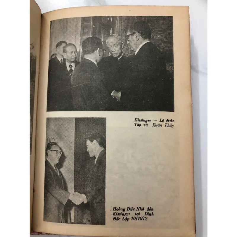 Từ Tòa Bạch Ốc Đến Dinh Độc Lập (Bộ 2 tập) 706093