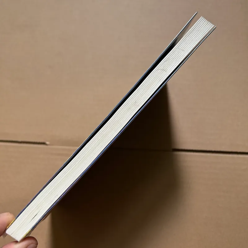 Cô gái mặc váy tím 734168