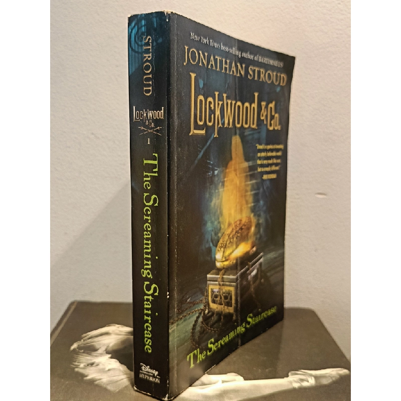 The Screaming Staircase - Jonathan Stroud 460366