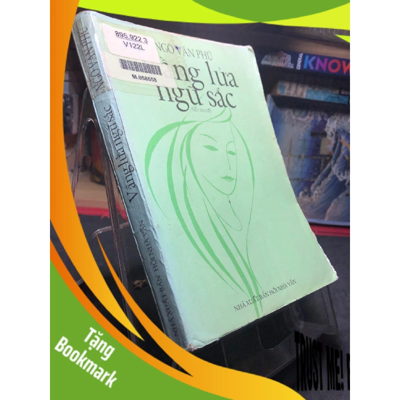 (TẶNG BOOKMARK) Vầng lửa ngũ sắc 1999 mới 60% ố vàng Ngô Văn Phú RBK0906 SÁCH VĂN HỌC 956097