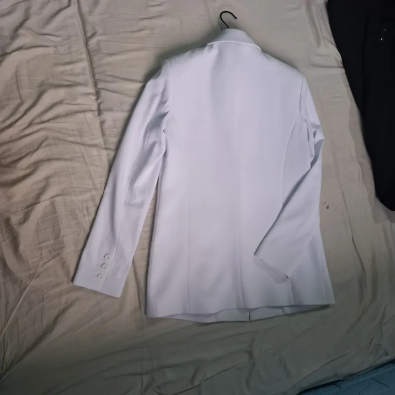 Áo khoác blazer cao cấp  2 màu đen , trắng size 2(42-54KG) 750557