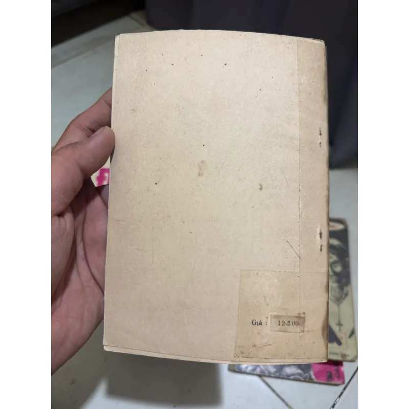 Người tử tù không chết - sách tình báo hay  1010975