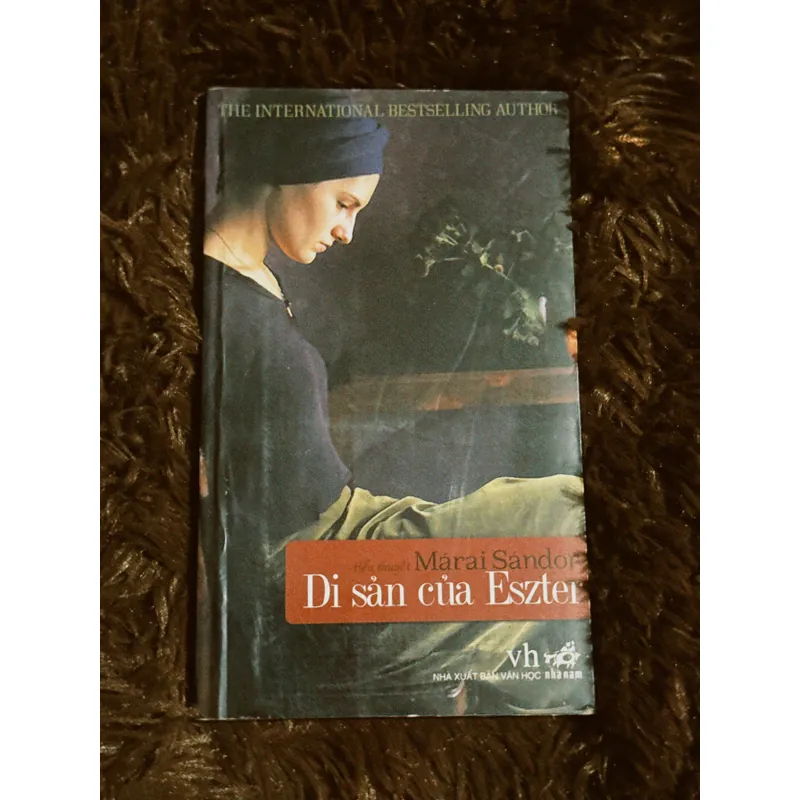 Di sản của Eszter 702986