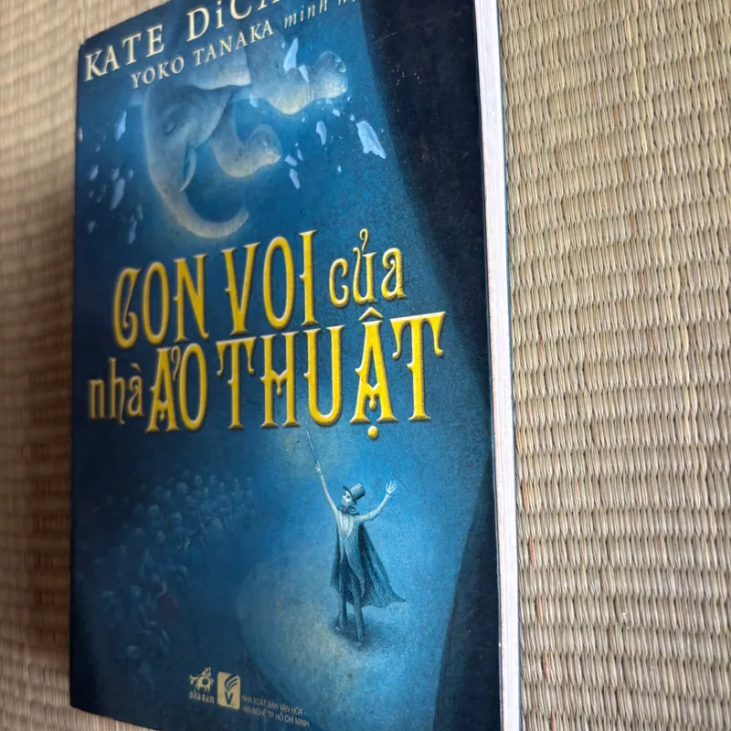 Con voi của nhà ảo thuật - Kate Dicamillo 562608