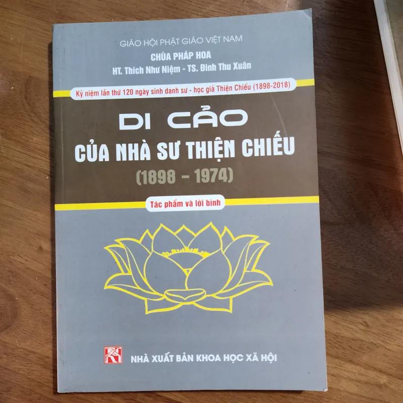 Di cảo của nhà sư thiện chiếu tác phẩm và lời bình 1037987