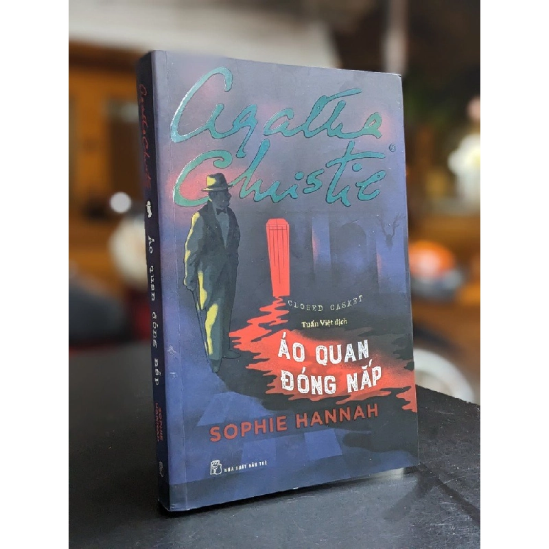 Áo quan đóng nắp - Agatha Christie 384571