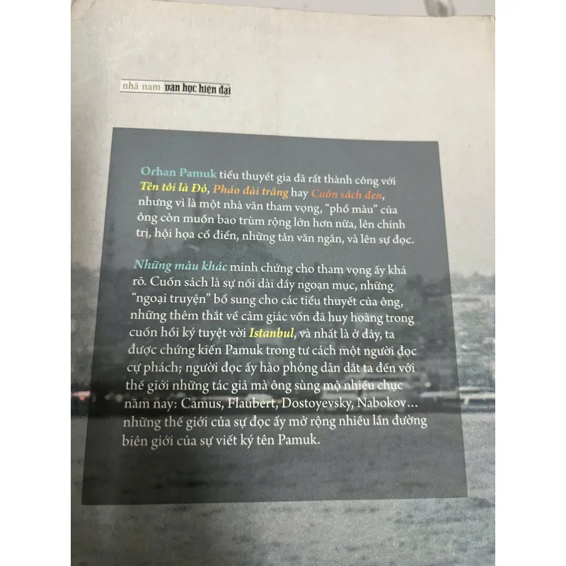 Những màu khác - Orhan Pamuk - Tập tiểu luận 931929