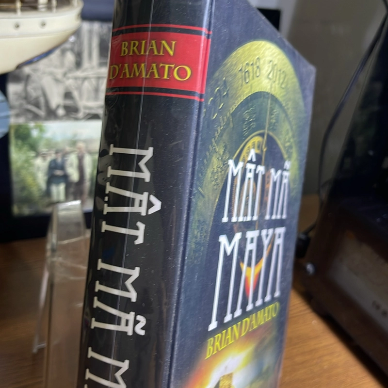 Mật mã Maya Brian D’ Amato 504767