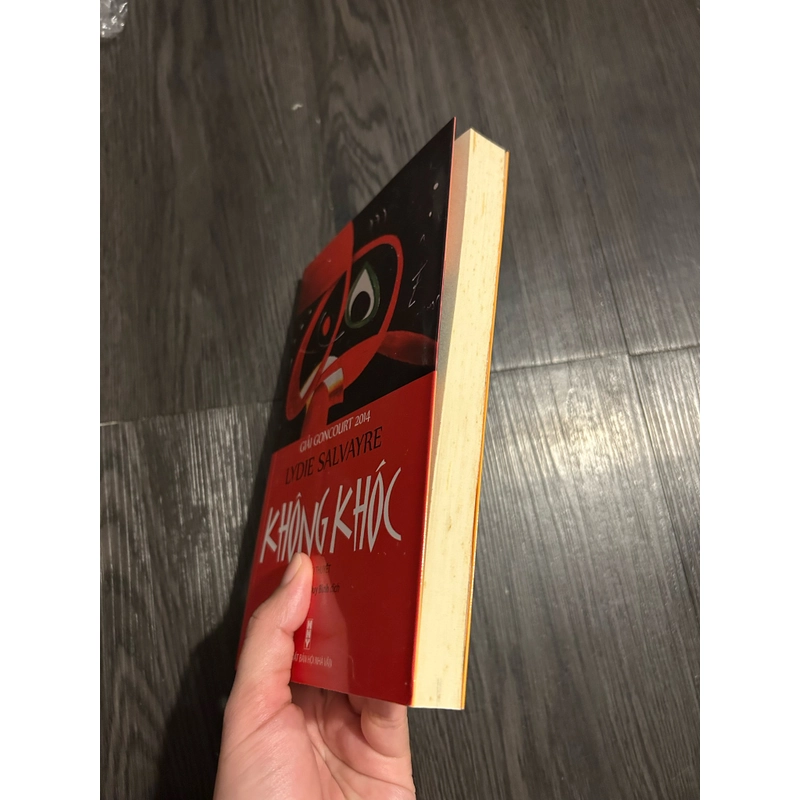 Không khóc (giải Goncourt 2014) 332997