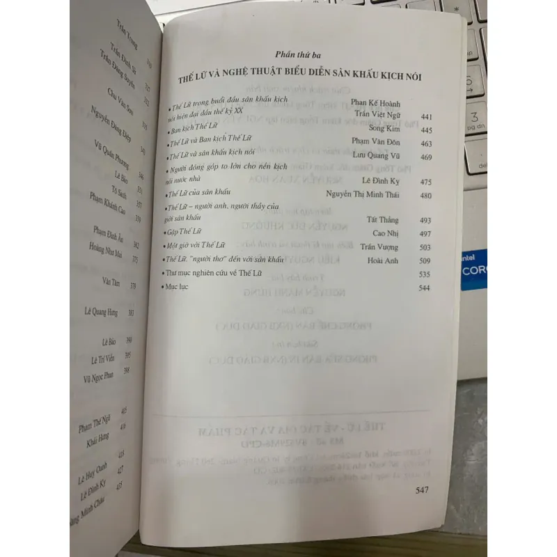 THẾ LỮ VỀ TÁC GIA VÀ TÁC PHẨM 602770