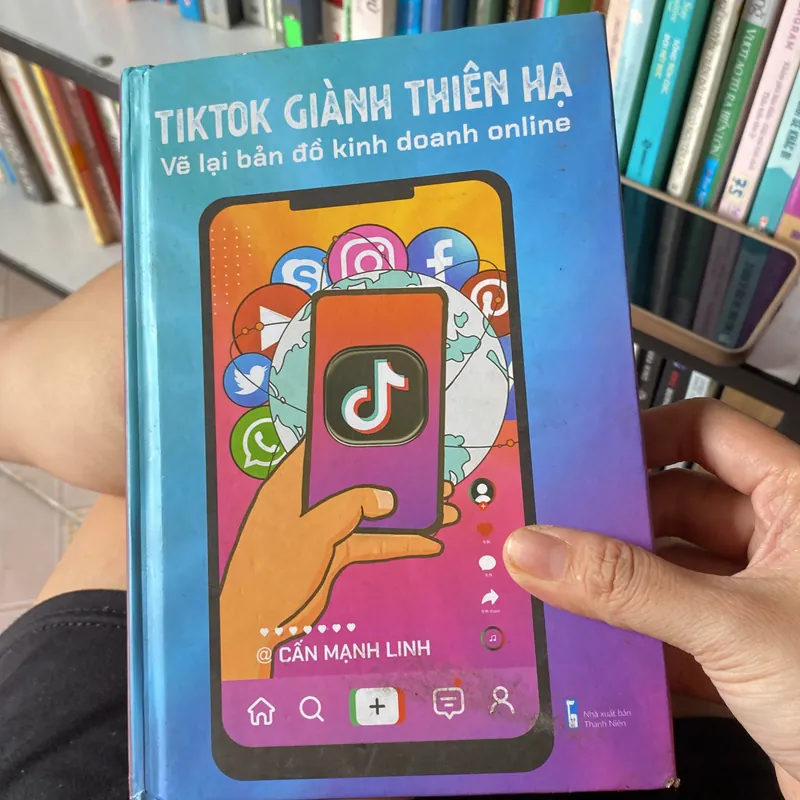 Tiki tok giành thiên hă bìa cứng  574539