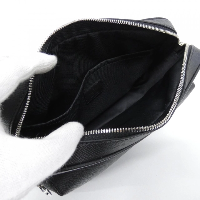 Túi xách chéo Louis Vuitton Taiga Lama Outdoor Messenger PM M30233 - Hàng hiệu Chính hãng 767104