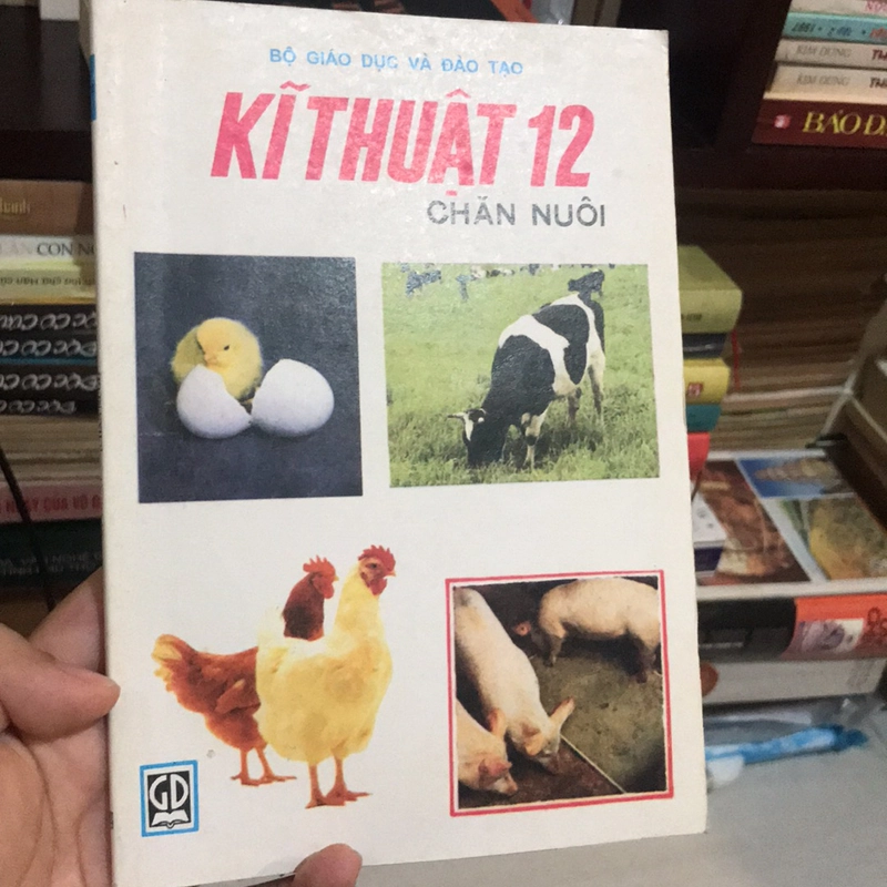 Kĩ thuật 12 Chăn nuôi 471419