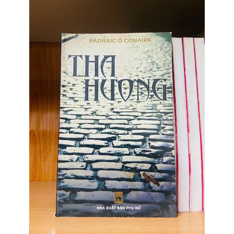 Tha hương / Pádraic Ó Conaire VĂN HỌC VAVO1301 Rebooks.vn 952621