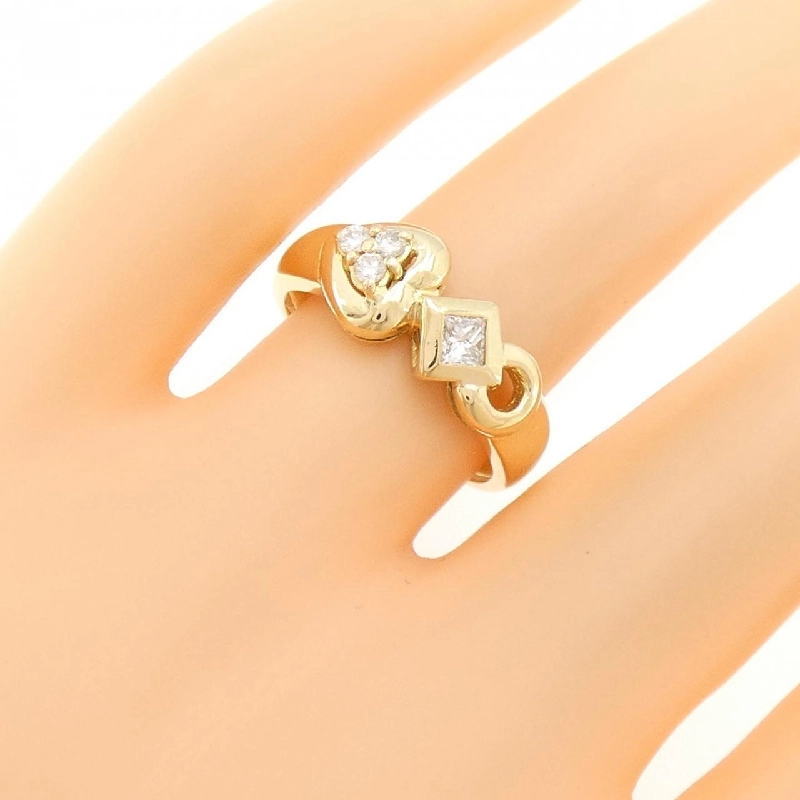 Nhẫn kim cương hình trái tim 750YG 0.12CT 672701