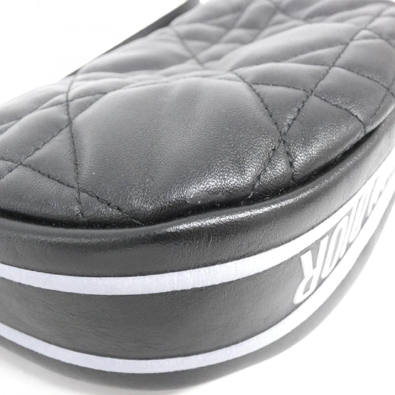 Túi xách vai Dior Vibe M7200ONOA của Christian Dior 613914