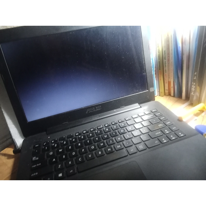 Laptop Usus giá rẻ dành cho học sinh, sinh viên 302102