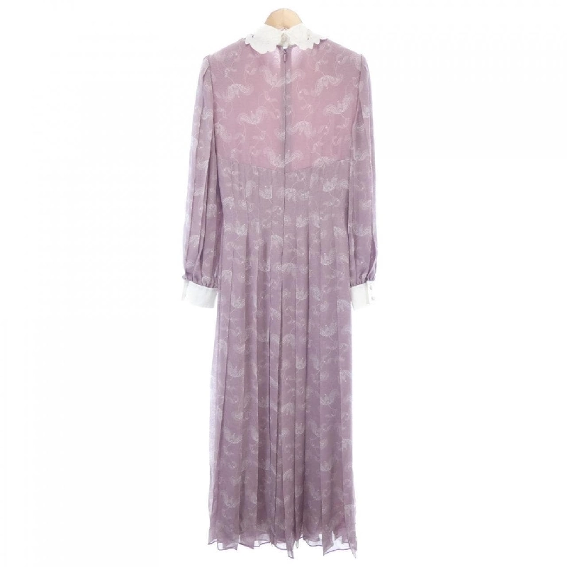 FENDI FD9468 A5H8 Đầm 646195