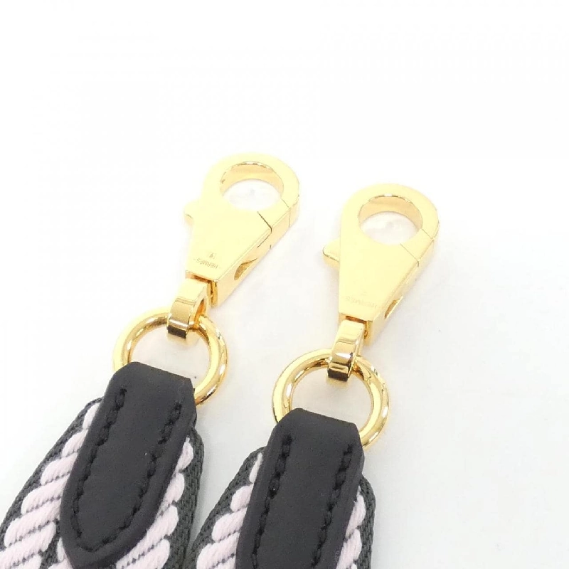 Túi đeo Hermes Sangru Cortage 085711CC 627207