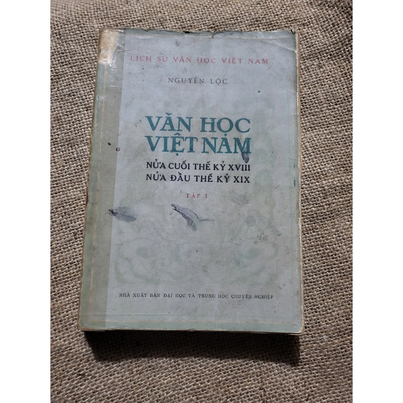 Văn học Việt Nam từ thế kỉ X đến nửa đầu thế kỷ XVIII 299400