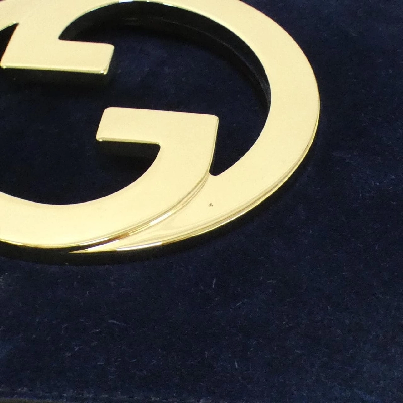 Túi đeo vai GUCCI BLONDIE 699268 17IPG 608603