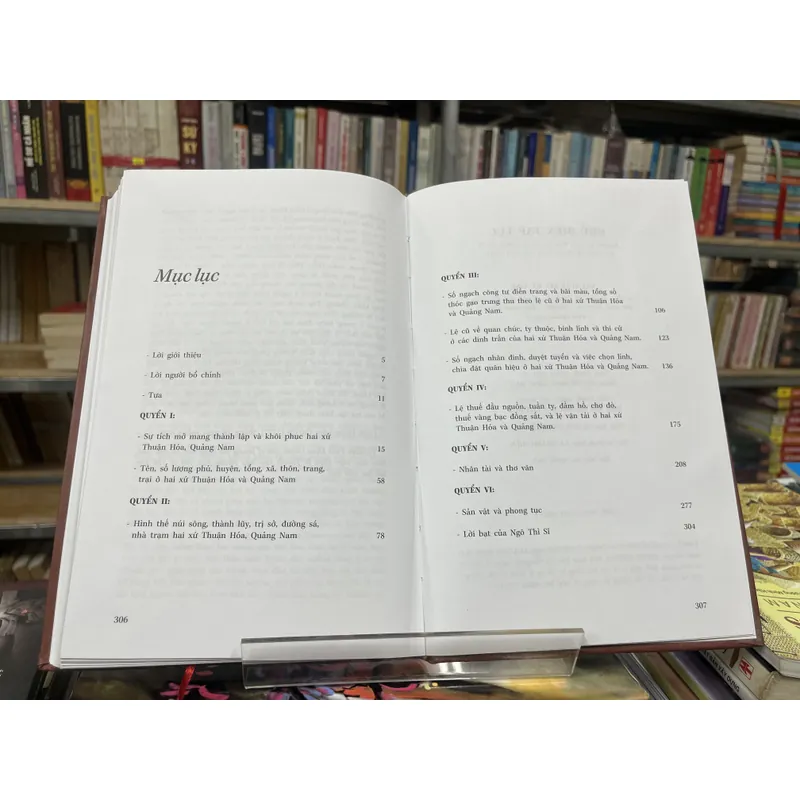 PHỦ BIÊN TẠP LỤC- LÊ QUÝ ĐÔN 702597