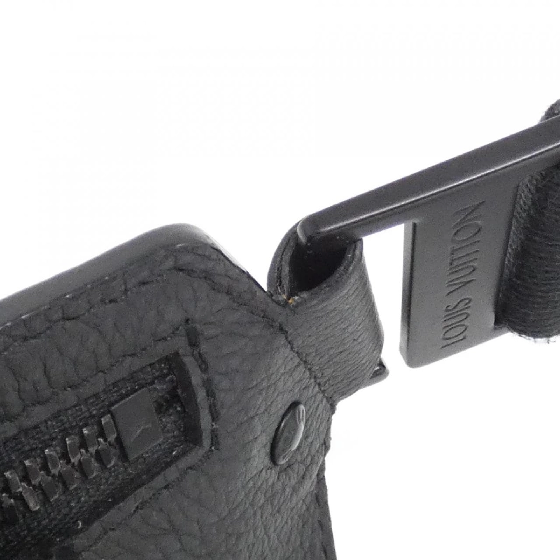 Túi đeo vai Louis Vuitton LV Aerogram Takeoff Sling M57081 610560