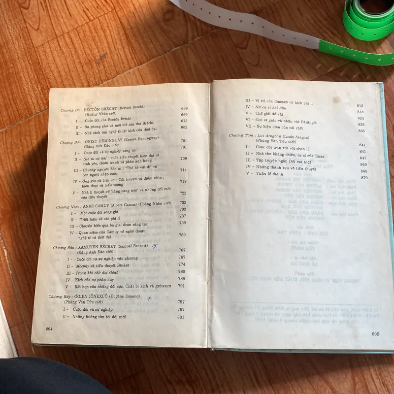 Văn học phương tây 759406