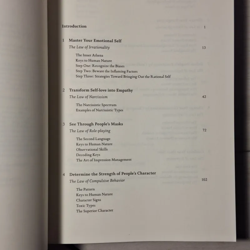 Robert Greene - The Laws of Human Nature 933915