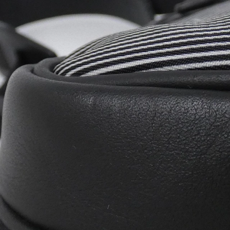 Túi đeo chéo mở rộng Louis Vuitton M55698 612634