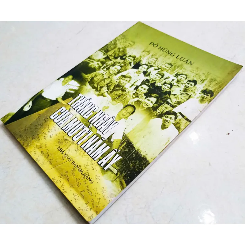 Tháng ngày của mười năm ấy🌻 707880