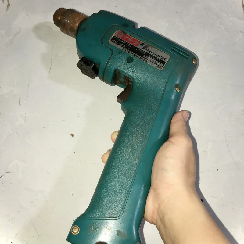 Xác Thân Máy khoan ,máy vặn vít pin Makita Nhật ( có pin, không sạc ) 571004