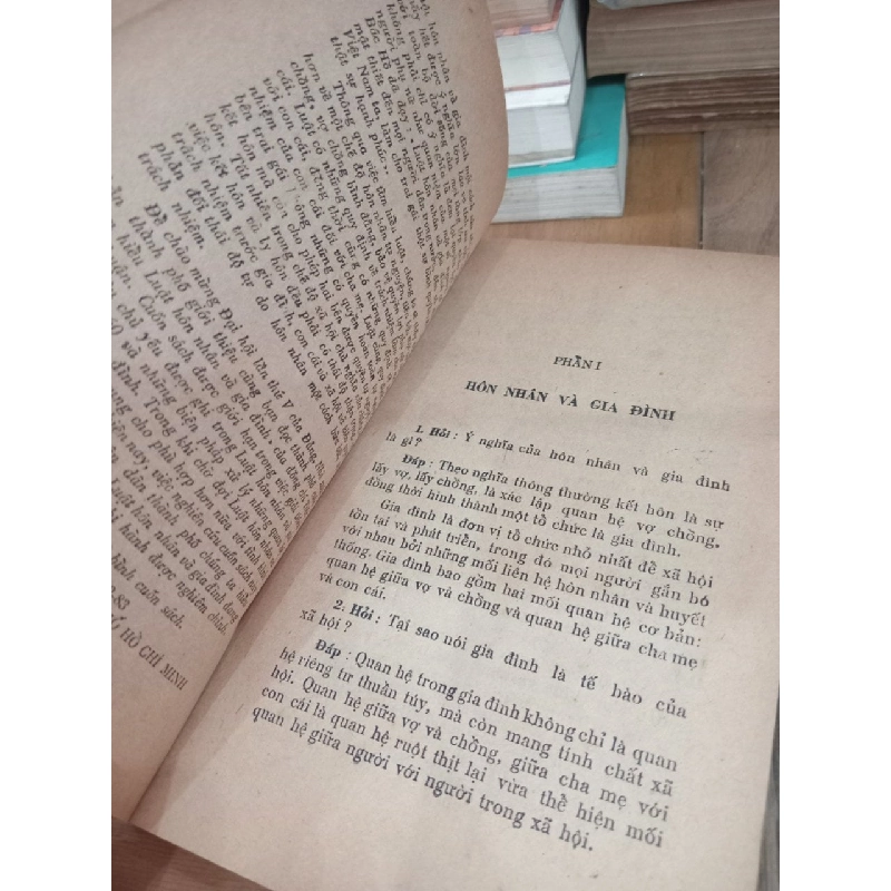 Tìm hiểu luật hôn nhân và gia đình - Trần Văn Thuận 933320