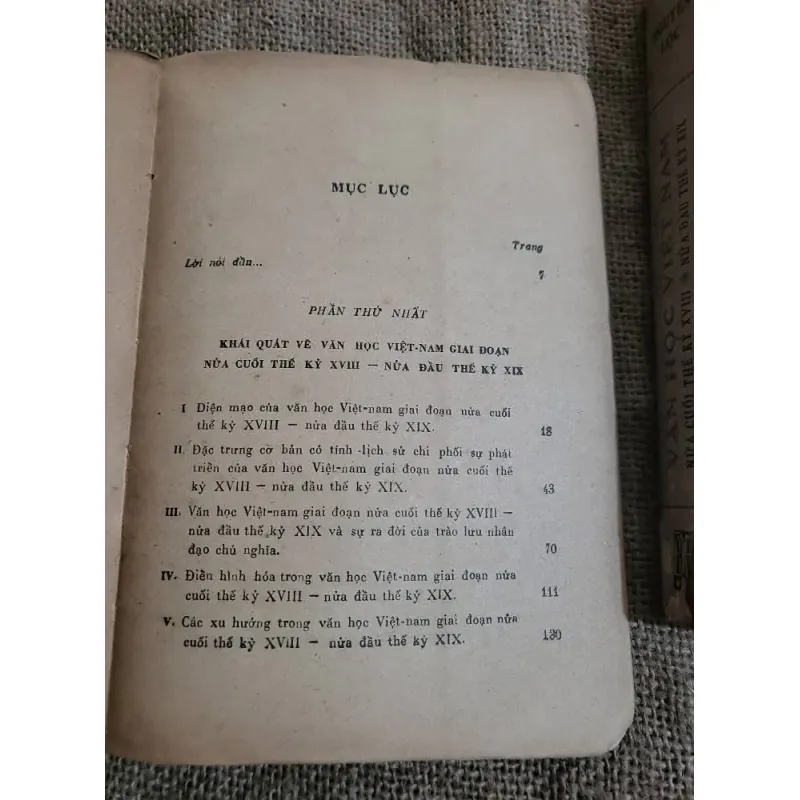 VĂN HỌC VIỆT NAM NỬA CUỐI THẾ KỶ XVII - ĐẦU THẾ KÝ XIX  1018043