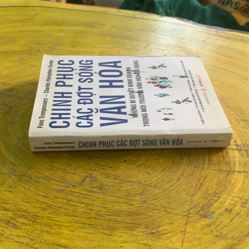  CHINH PHỤC CÁC ĐỢT SÓNG VĂN HOÁ - FON TROMPENAARS & CHARLES HAMPDEN-TURNER 991244