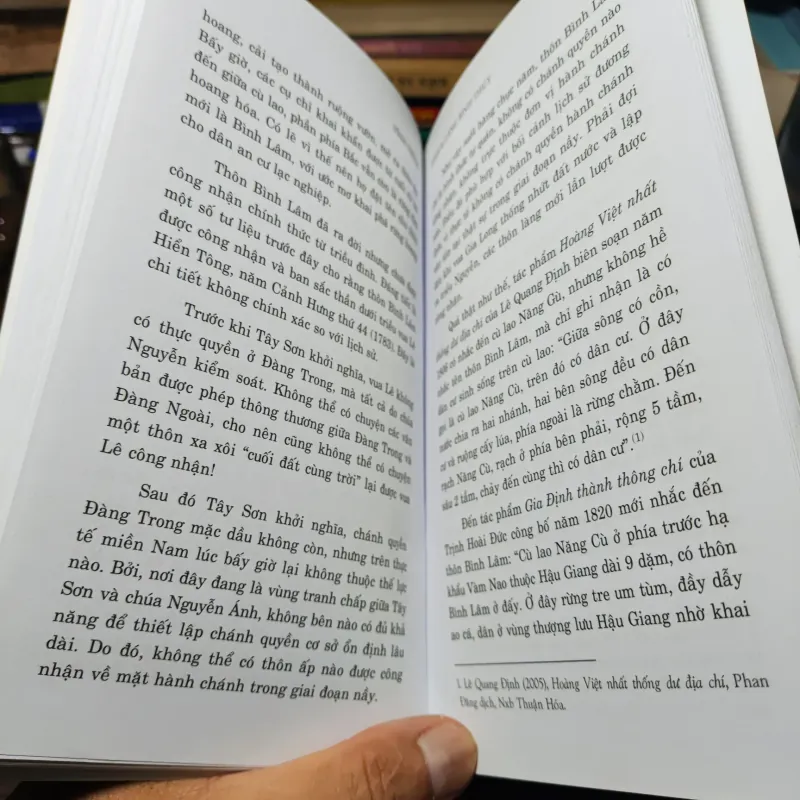 Đình Và Làng Bình Thủy - Vĩnh Thông - Có chữ ký tác giả 1020149