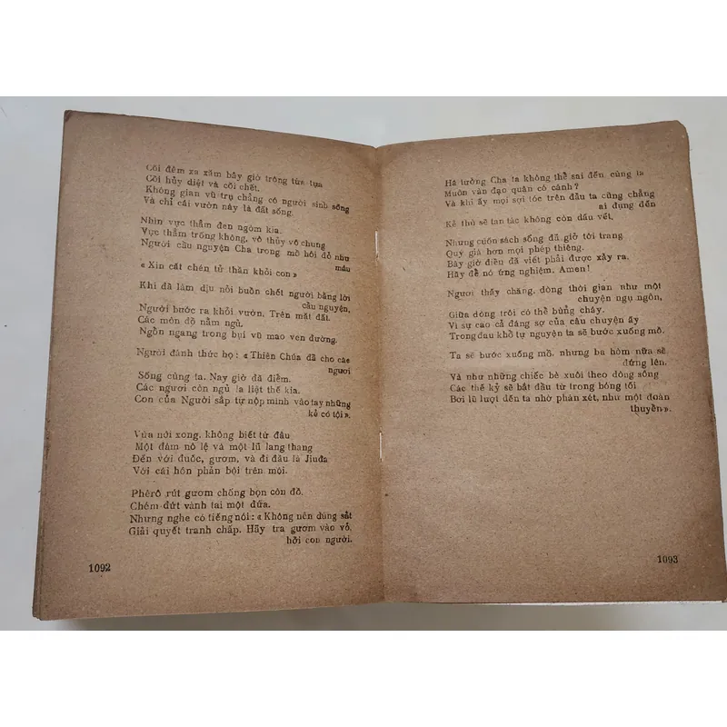 Boris Pasternak, con người và tác phẩm (bao gồm thiên tiểu thuyết Bác sĩ Zhivago 702983
