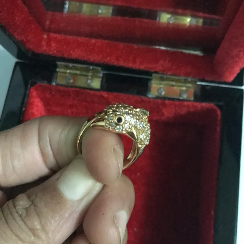 Nhẫn tay hình cá heo 977316