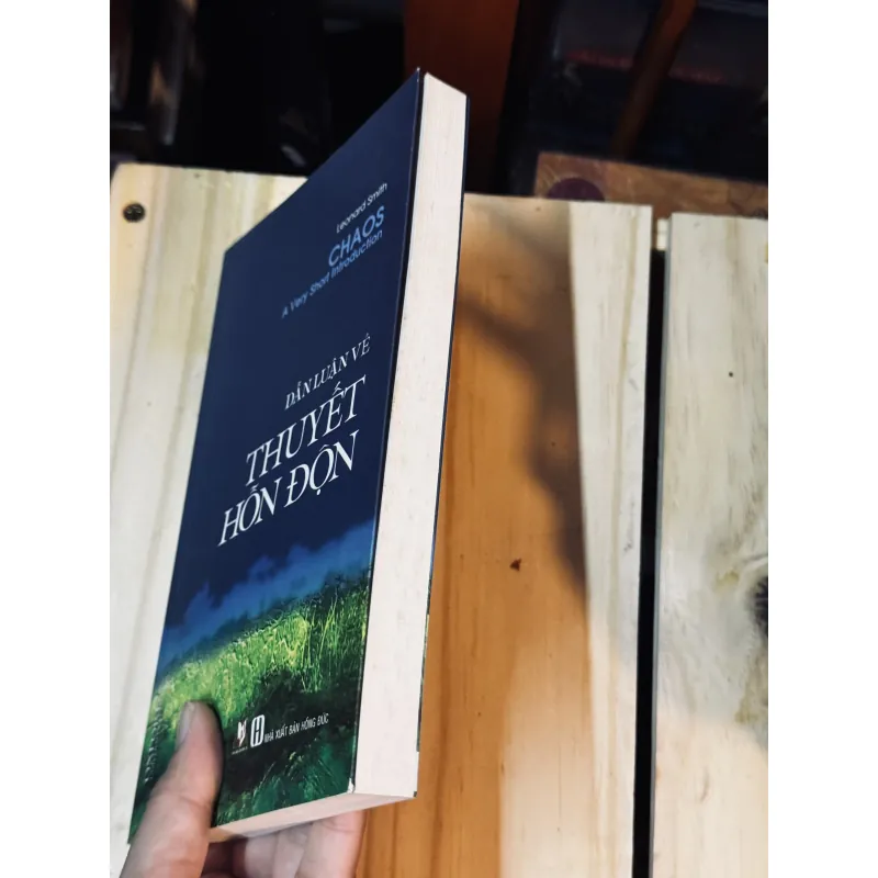 Dẫn luận thuyết hỗn độn 781671