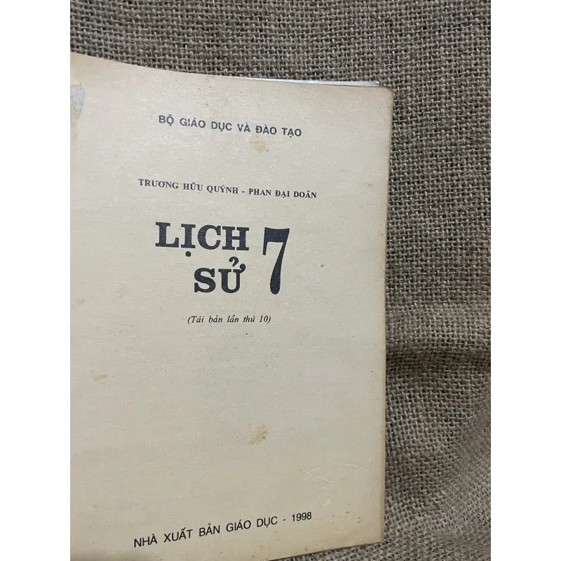 Sách giáo khoa xưa - lịch sử 7 748142