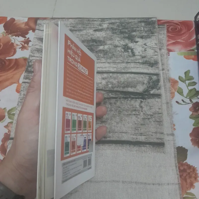 Phản hồi hiệu quả trong 20 phút. Tủ sách HBR. Nam Phong dịch 689386