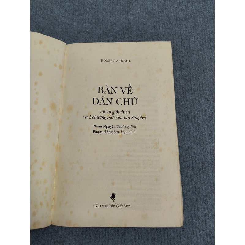 BÀN VỀ DÂN CHỦ - ROBERT A. DAHL 494519